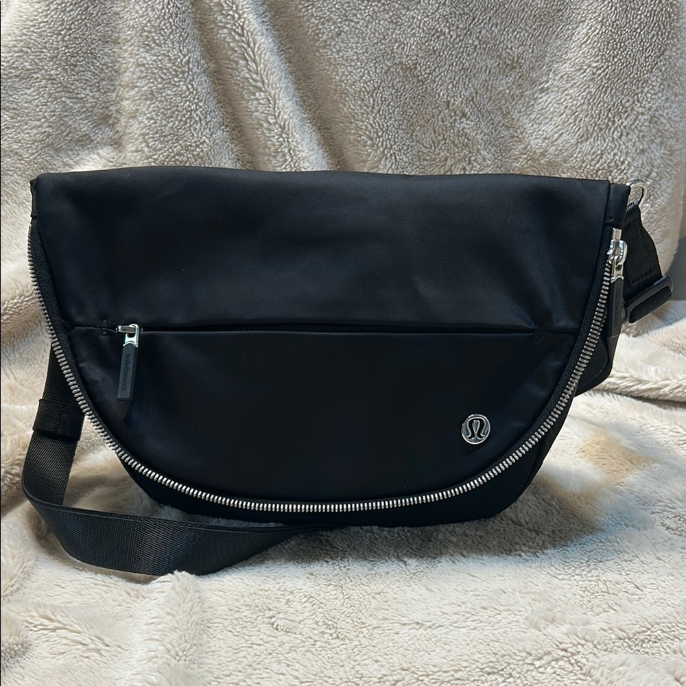 Lululemon All Night Festival Bag 5L